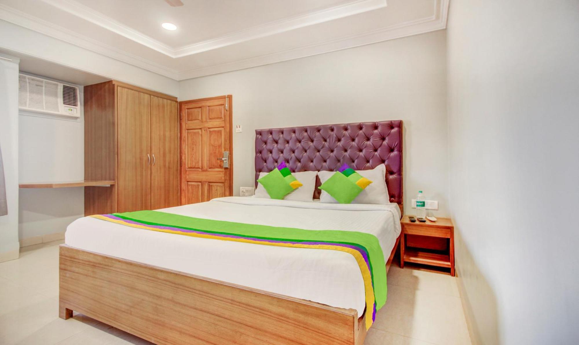 Treebo Cruz Royale Santacruz West Hotel Mumbai Luaran gambar