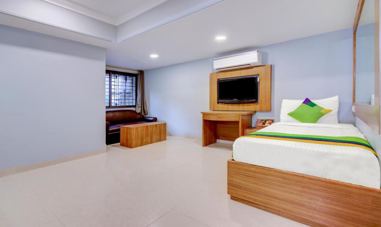 Treebo Cruz Royale Santacruz West Hotel Mumbai Luaran gambar