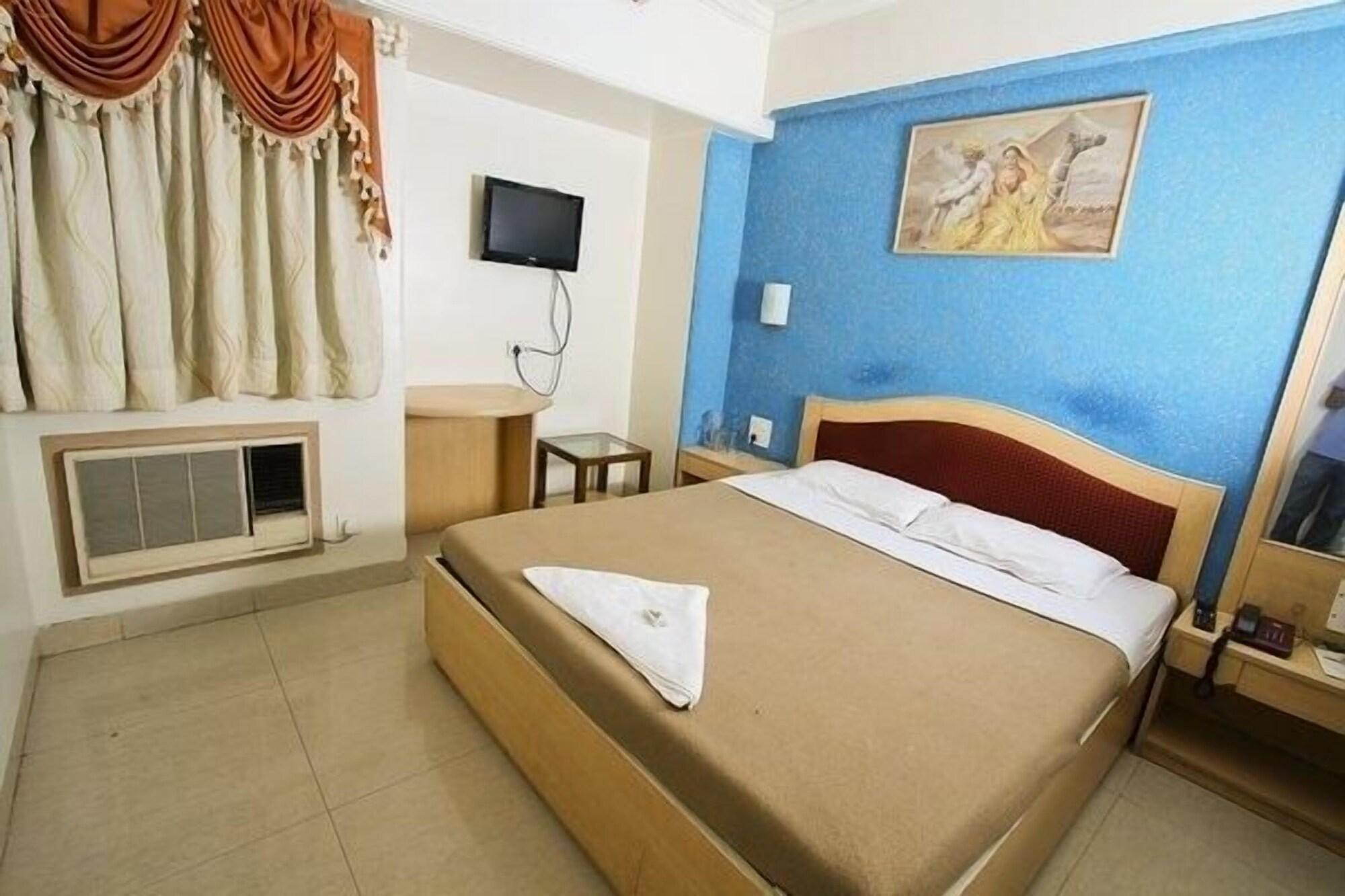 Treebo Cruz Royale Santacruz West Hotel Mumbai Luaran gambar